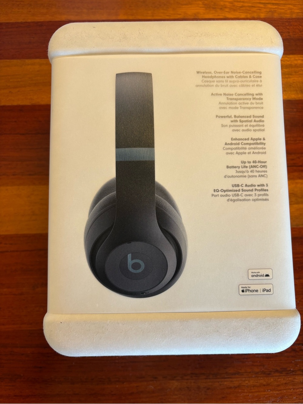 Beats Studio Pro Wireless Headphones - Navy - Picture 3 of 5